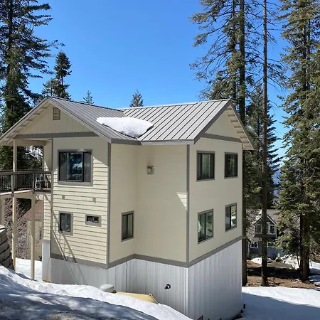 Pine Cove Villa